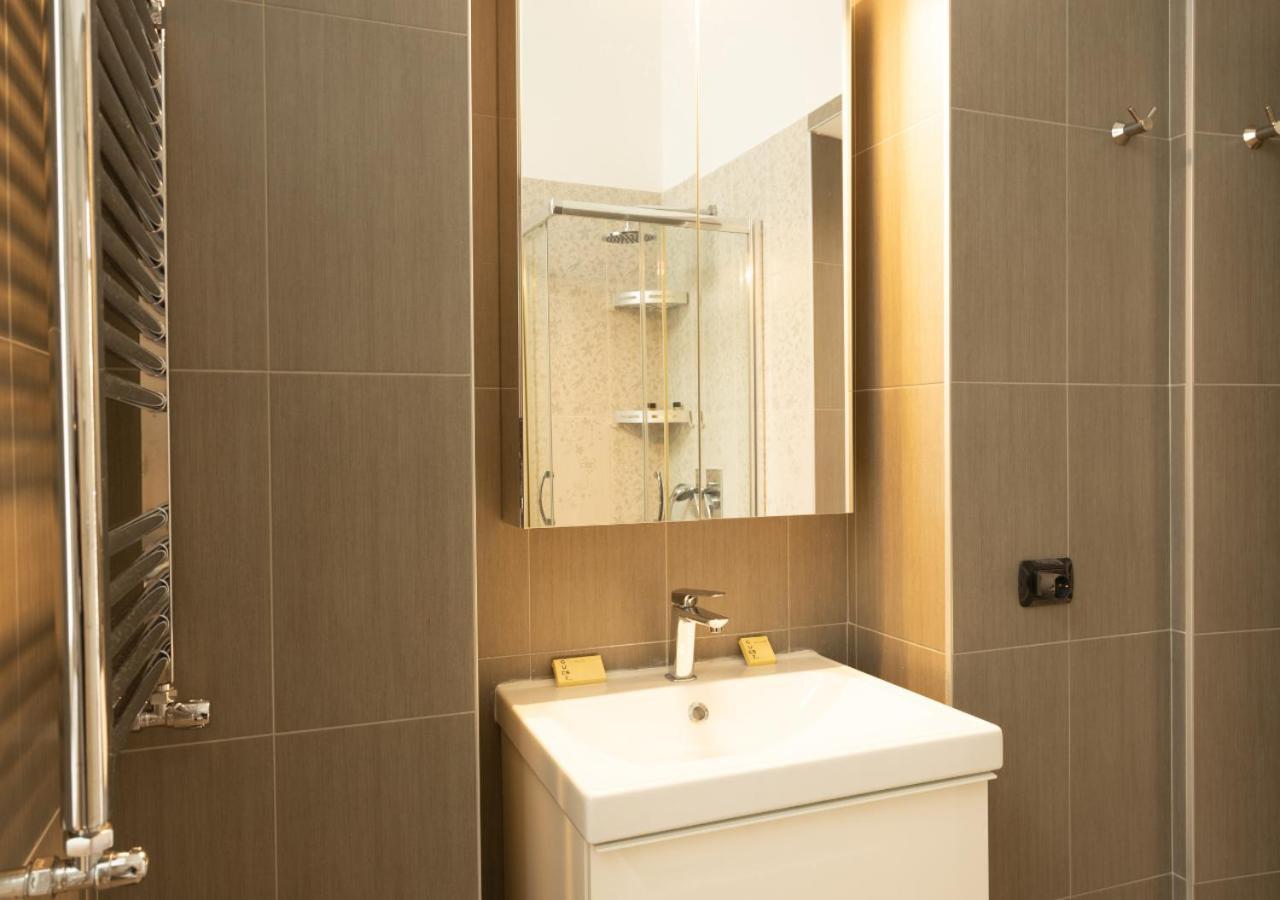 Apartment Amedeo - Il Salotto Di Naples
